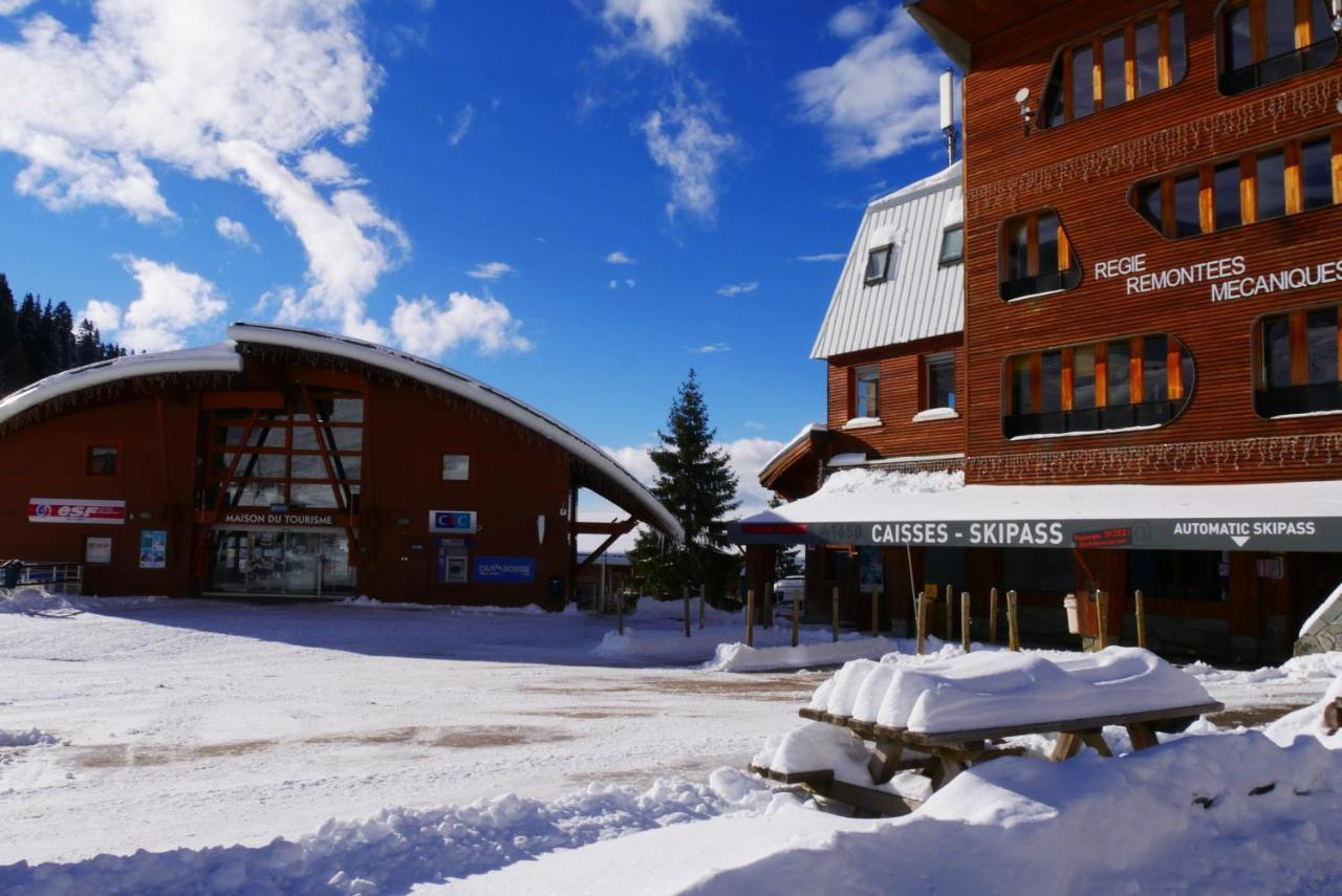 Appartement 4 Personnes 32M2 Au Pied Des Pistes- Wifi- Balcon Sud- Chamrousse 1650 Zewnętrze zdjęcie