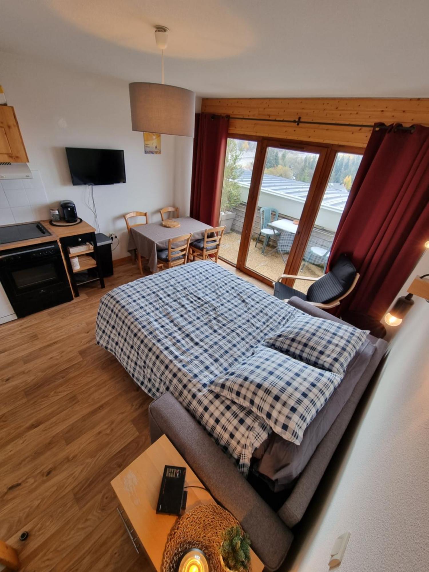 Appartement 4 Personnes 32M2 Au Pied Des Pistes- Wifi- Balcon Sud- Chamrousse 1650 Zewnętrze zdjęcie
