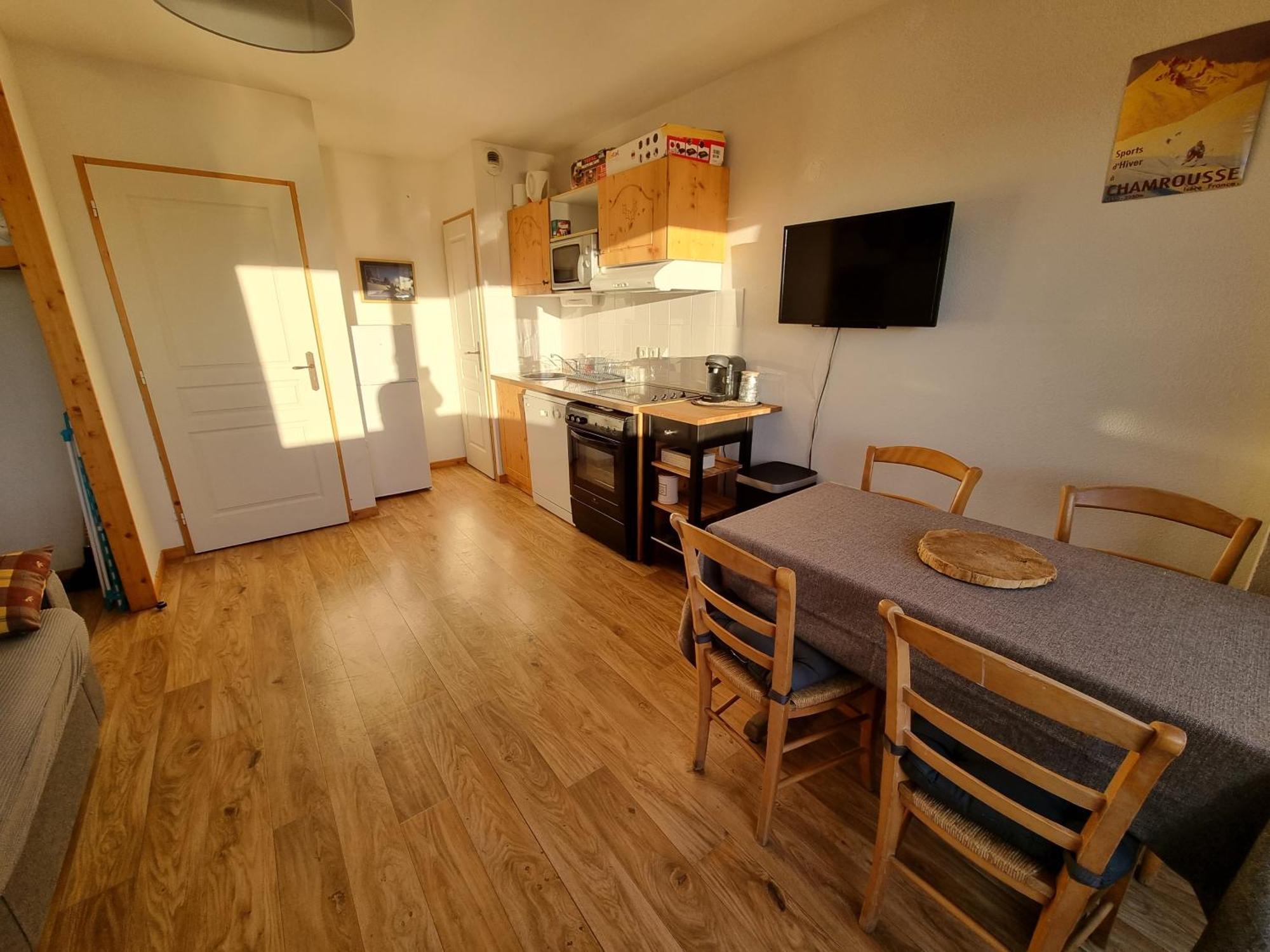 Appartement 4 Personnes 32M2 Au Pied Des Pistes- Wifi- Balcon Sud- Chamrousse 1650 Zewnętrze zdjęcie